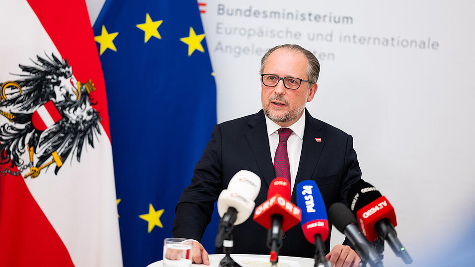 Der österreichische Außenminister Alexander Schallenberg fordert zusammen mit sieben anderen europäischen Amtskollegen, von den EU-Staaten mehr Realismus in der Syrienpolitik.
