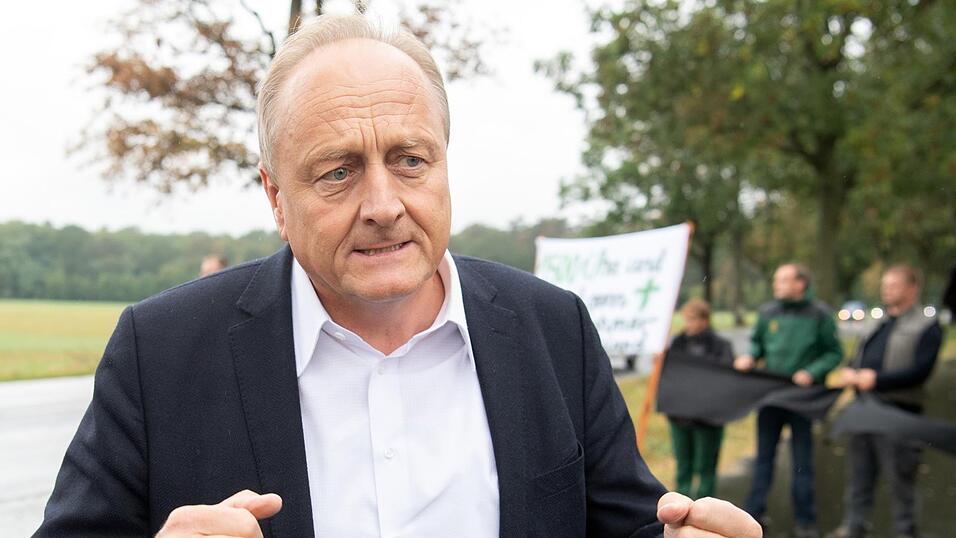 Joachim Rukwied (Archivfoto) sieht bei der Wende zu einer nachhaltigeren Landwirtschaft auch die Verbraucher in der Pflicht. Joachim Rukwied (Archivfoto) sieht bei der Wende zu einer nachhaltigeren Landwirtschaft auch die Verbraucher in der Pflicht.