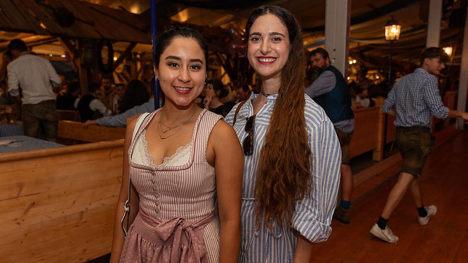 Die Partybilder vom Freitag, 18. August 2023, aus dem Festzelt Reisinger. Die Partybilder vom Freitag, 18. August 2023, aus dem Festzelt Reisinger.