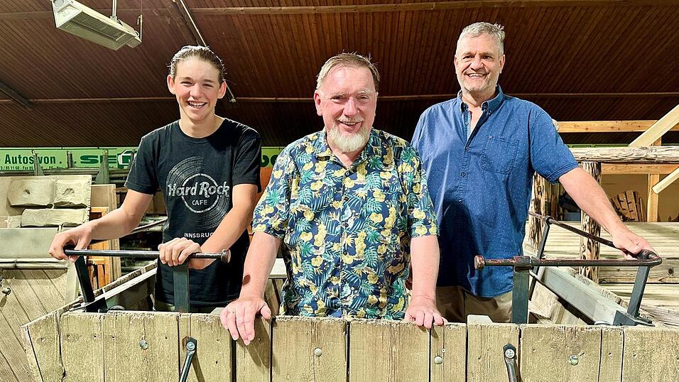 Quirin Schönberger, Johann Dendorfer und Markus Roßmann (von links) schlüpfen heuer in Hauptrollen. Quirin Schönberger, Johann Dendorfer und Markus Roßmann (von links) schlüpfen heuer in Hauptrollen.