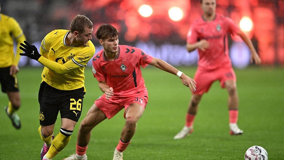 Lieferten sich eine umkämpfte Partie: Borussia Dortmund und der SV Werder Bremen. Lieferten sich eine umkämpfte Partie: Borussia Dortmund und der SV Werder Bremen.