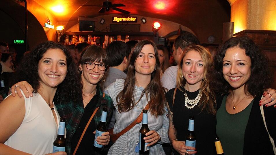 So wurde am Samstag, 23. Oktober, im Beatschuppen in Landshut gefeiert - die Partybilder. So wurde am Samstag, 23. Oktober, im Beatschuppen in Landshut gefeiert - die Partybilder.