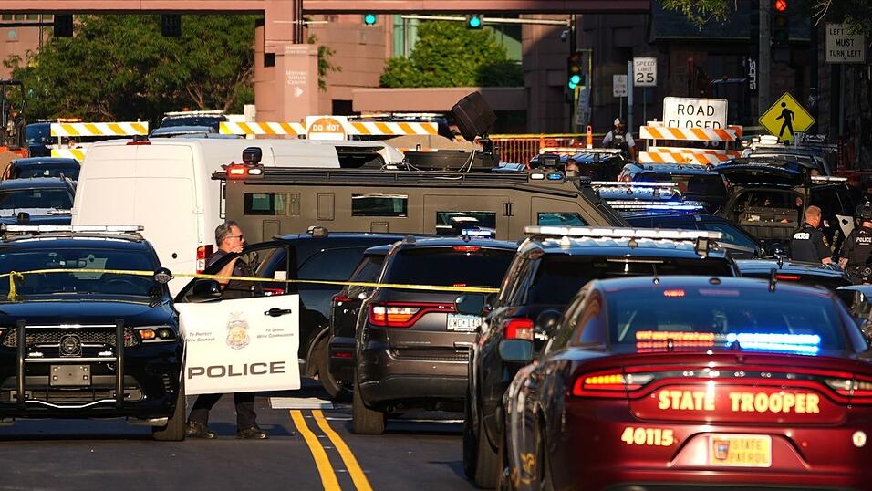 Drei Menschen sterben nach Schüssen in Minneapolis. Drei Menschen sterben nach Schüssen in Minneapolis.