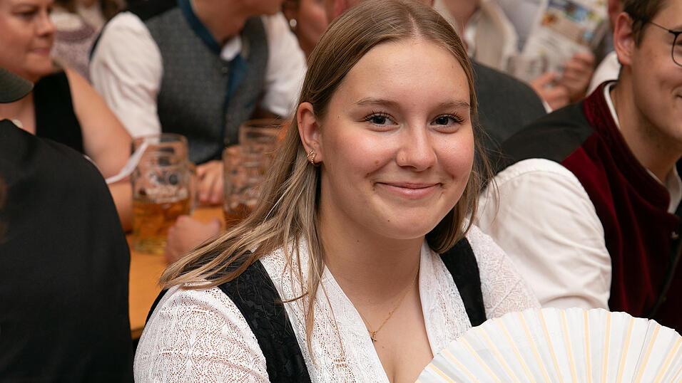 Die Partybilder vom Mittwoch, 14. August, aus dem Festzelt Nothaft. Die Partybilder vom Mittwoch, 14. August, aus dem Festzelt Nothaft.