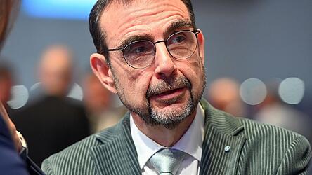 Klaus Holetschek führt weitere zweieinhalb Jahre die CSU-Fraktion im Landtag. (Archiv) Klaus Holetschek führt weitere zweieinhalb Jahre die CSU-Fraktion im Landtag. (Archiv)