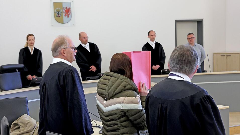 Die Angeklagte schweigt bislang zu den Vorw&uuml;rfen gegen sie.