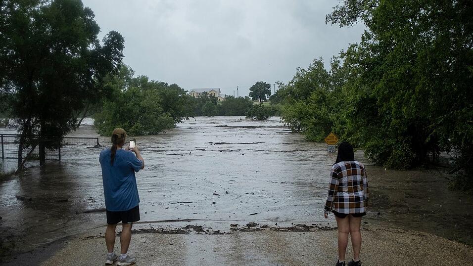 In Texas ist es zu Überschwemmungen gekommen. In Texas ist es zu Überschwemmungen gekommen.