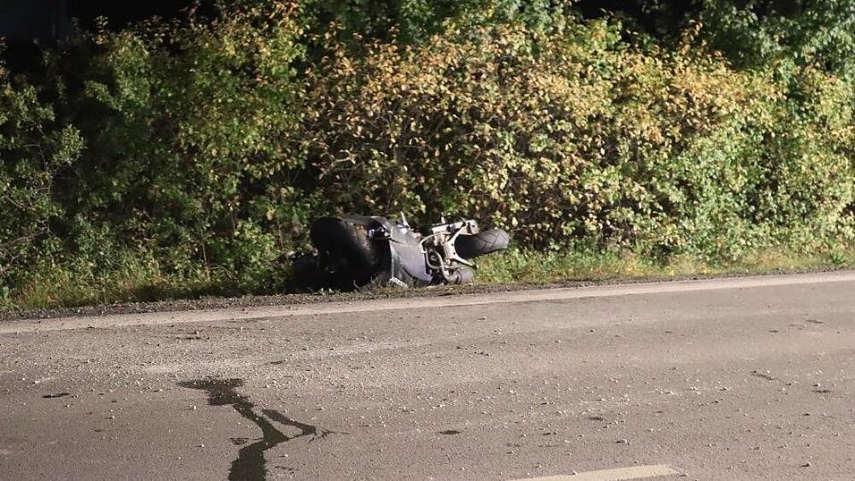 Bei einem Unfall in Plattling erlitten zwei Jugendliche schwere Verletzungen.