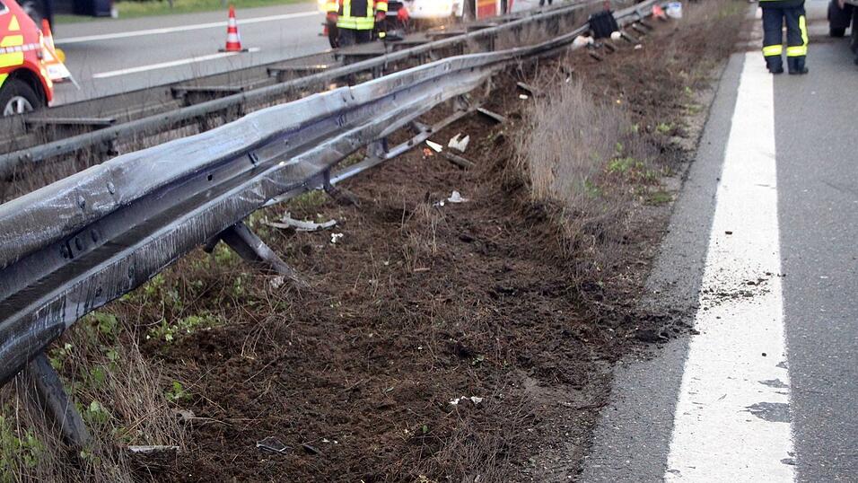 Auf der A93 zwischen Ponholz und Regenstauf hat sich am Mittwochabend ein Unfall ereignet.