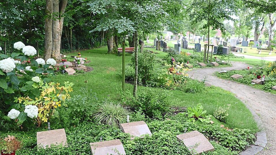 Im Langquaider Waldfriedhof soll ein weiterer Garten der Erinnerung entstehen. Die Nachfrage nach Bestattungsplätzen in diesem Bereich ist laut Marktverwaltung groß.