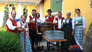 &bdquo;O&rsquo;zapft is&ldquo;, hie&szlig; es nach einem Schlag des Schirmherrn.