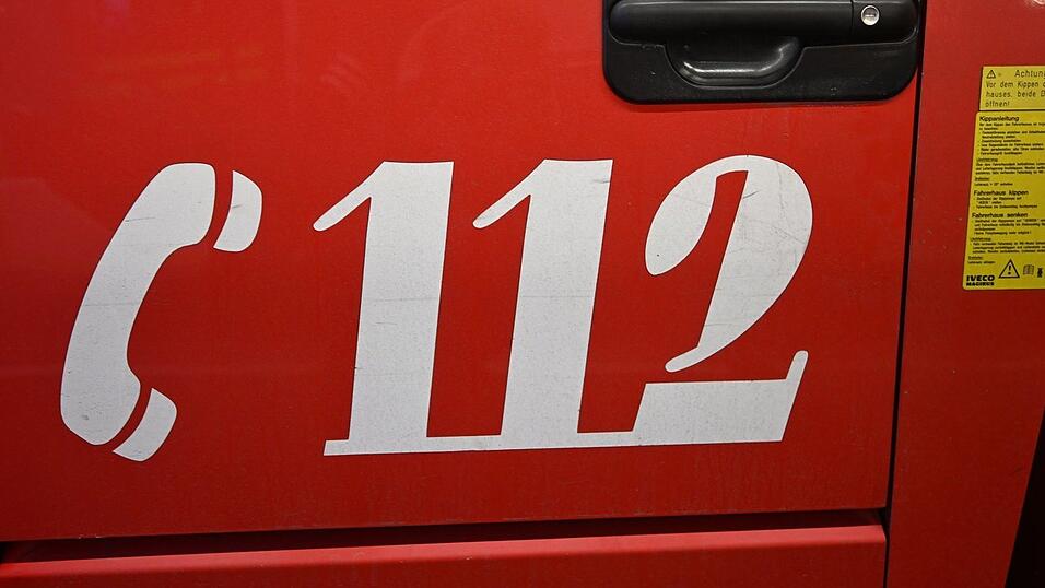 Die Feuerwehr r&uuml;ckte zu der Wohnung aus. (Symbolbild)