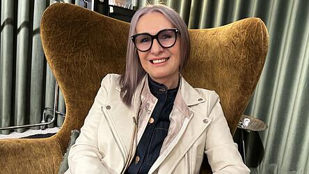 Christine Heinze hat ihre Modeh&auml;user neu erfunden.