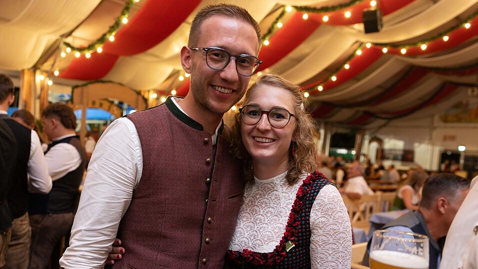 Die Partybilder vom Freitag, 7. August, aus dem Festzelt Greindl. Die Partybilder vom Freitag, 7. August, aus dem Festzelt Greindl.