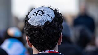 Um Antisemitismus zu bekämpfen, stellt ein Bündnis konkrete Forderungen auf (Symbolbild).