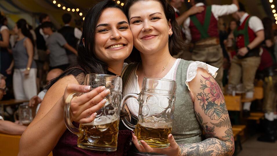 Die Partybilder vom Freitag, 7. August, aus dem Festzelt Reisinger. Die Partybilder vom Freitag, 7. August, aus dem Festzelt Reisinger.