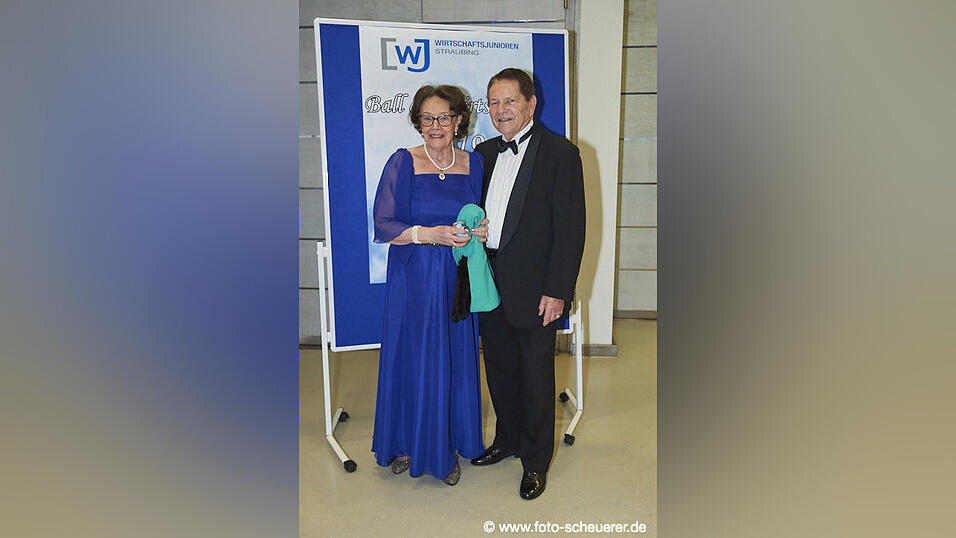 Feiern k&ouml;nnen sie, die Wirtschaftsjunioren - hier ist der Beweis!