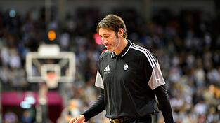 Bundestrainer Alex Mumbr&uacute; konnte mit der Leistung seiner Mannschaft zun&auml;chst nicht zufrieden sein.