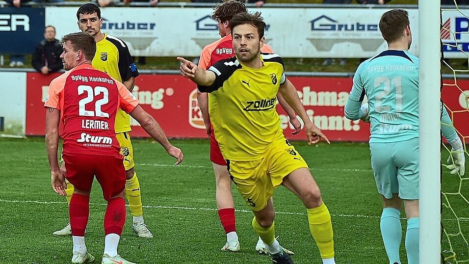 Seit dieser Woche ist Paul Schwarzkopf (in Gelb) f&uuml;r die DJK Vilzing wieder spielberechtigt.