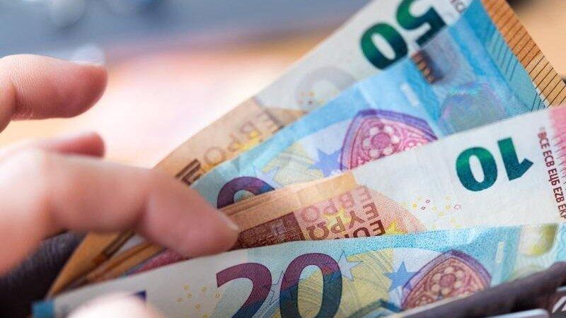 Vor Beginn der Pandemie lag die Schuldenlast pro Einwohner noch bei 2056 Euro. (Symbolbild)