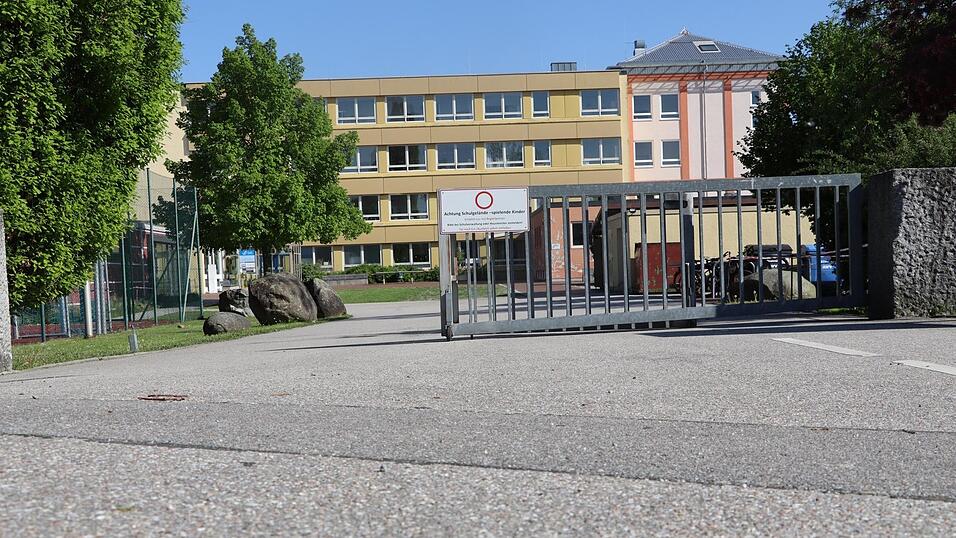 Wenig Platz, aber viel vor: Bei der Landauer Außenstelle der Hans-Glas-Schule besteht dringender Handlungsbedarf. Wenig Platz, aber viel vor: Bei der Landauer Außenstelle der Hans-Glas-Schule besteht dringender Handlungsbedarf.