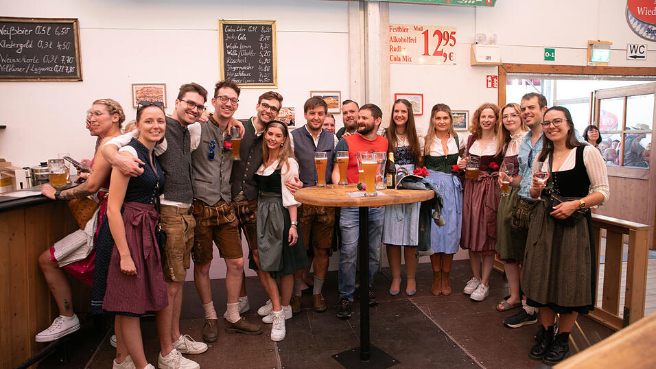 Die Partybilder vom Freitag, 8. August, aus dem Festzelt Greindl. Die Partybilder vom Freitag, 8. August, aus dem Festzelt Greindl.