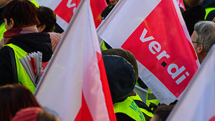 Verdi fordert ein Angebot in der zweiten Verhandlungsrunde der L&auml;nderbesch&auml;ftigten. (Symbolbild)