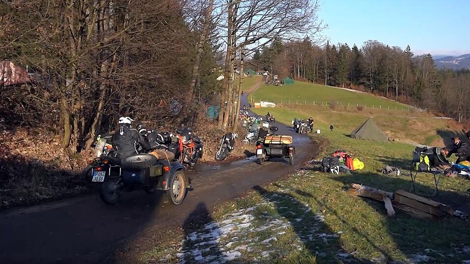 Bereits Anfang der Woche sicherten sich einige Teilnehmer gute Pl&auml;tze f&uuml;r das Elefantentreffen.