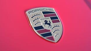 Porsche: Neue Strategie «Sportwagenschmiede '35». Porsche: Neue Strategie «Sportwagenschmiede '35».
