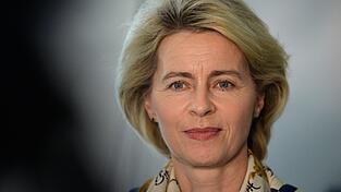 In der Plagiatsaffäre um die Doktorarbeit von Verteidigungsministerin Ursula von der Leyen (CDU) soll heute eine Entscheidung fallen.
