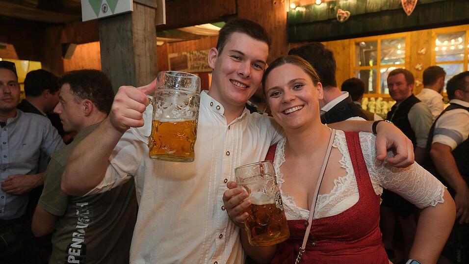 Die Partybilder vom Dienstag, 15. August 2023, aus dem Festzelt Weckmann.