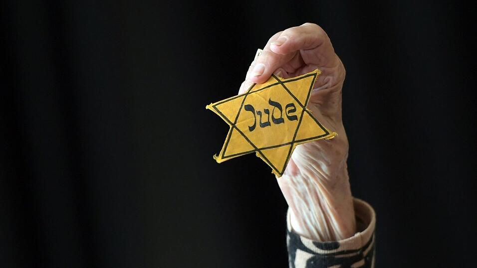 Das Auschwitz-Komitee kritisiert die geplante Auktion. (Symbolbild) Das Auschwitz-Komitee kritisiert die geplante Auktion. (Symbolbild)