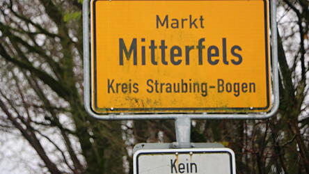 Der Marktgemeinderat befasste sich mit den Planungen zur Schaffung von zusätzlichem Wohnraum für altersgerechtes Wohnen.