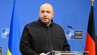 Der Ex-Verteidigungsminister Rustem Umjerow ist der neue Verhandlungsführer für die Gespräche über eine Beendigung des russischen Angriffskrieges. (Archivbild)