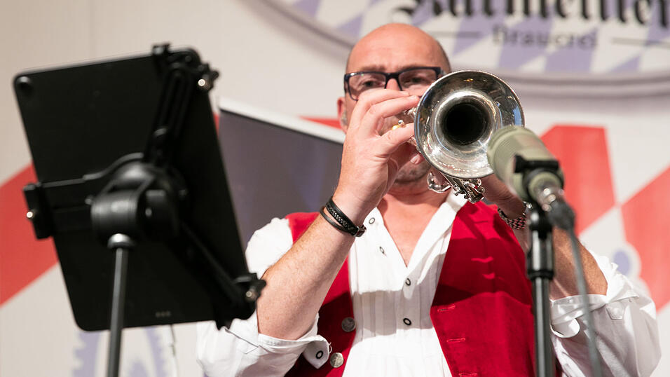 Die Partybilder vom Sonntag, 17. August, aus dem Festzelt Greindl. Die Partybilder vom Sonntag, 17. August, aus dem Festzelt Greindl.