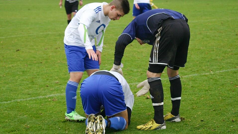 Die DJK Vilzing gewinnt auch das Verfolgerduell gegen den TSV Bad Abbach. (Foto: Fabian Roßmann) Die DJK Vilzing gewinnt auch das Verfolgerduell gegen den TSV Bad Abbach. (Foto: Fabian Roßmann)