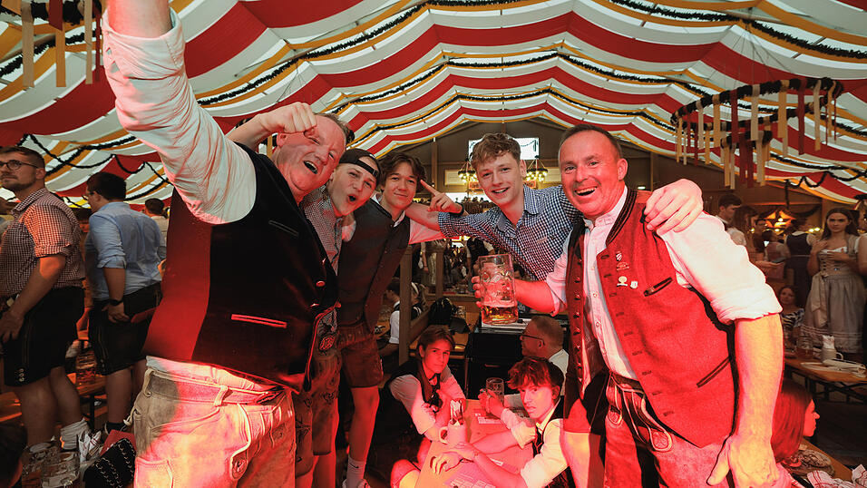 Die Partybilder vom Samstag, 10. August 2024, aus dem Festzelt Kr&ouml;nner.