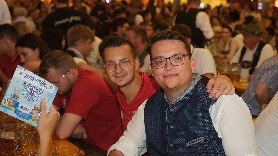 Die Partybilder vom Dienstag, 15. August 2023, aus dem Festzelt Weckmann.