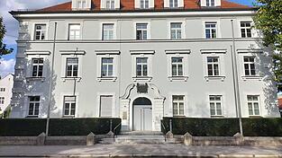 Das Sozialgericht Landshut stößt immer häufiger auf KI in Anträgen und Klageschriften. Das Sozialgericht Landshut stößt immer häufiger auf KI in Anträgen und Klageschriften.