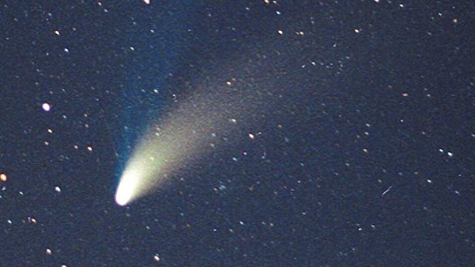 Supernova, Komet (wie der 'Hale-Bopp', der 1995 zu sehen war) oder Planetenkonjunktion - Welches Himmelsphänomen steckt hinter dem Stern von Bethelehm? Supernova, Komet (wie der 'Hale-Bopp', der 1995 zu sehen war) oder Planetenkonjunktion - Welches Himmelsphänomen steckt hinter dem Stern von Bethelehm?