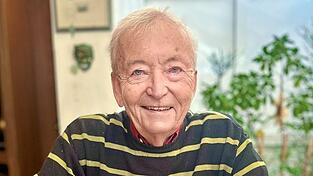 „Mein Ziel war es immer, dass wir eine Schulfamilie sind“, sagt Bernhardt - heute 84 Jahre - rückblickend.
