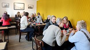 Ins &bdquo;Nepomuk&ldquo; luden am Freitag sieben Stadtr&auml;tinnen, um mit B&uuml;rgerinnen und B&uuml;rgern ins kommunalpolitsche Gespr&auml;ch zu kommen.