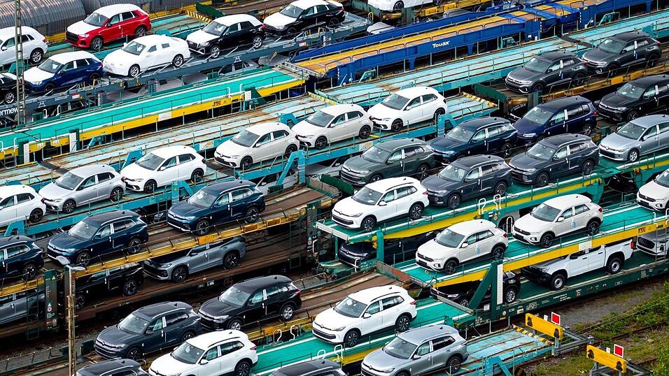 Die deutschen Autobauer hatten zuletzt deutliche Gewinneinbrüche verkündet. Die deutschen Autobauer hatten zuletzt deutliche Gewinneinbrüche verkündet.