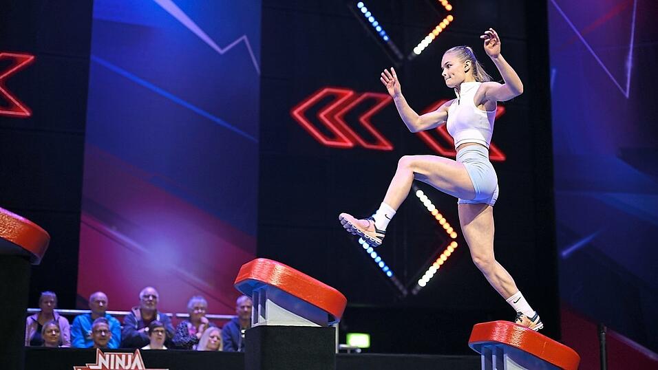 Die etwas andere sportliche Herausforderung: Veronika Miller stand im November 2024 bei „Ninja Warrior Germany“ im Rampenlicht - wenig Zeit zum Trainieren, dafür eine beachtliche Leistung. Die etwas andere sportliche Herausforderung: Veronika Miller stand im November 2024 bei „Ninja Warrior Germany“ im Rampenlicht - wenig Zeit zum Trainieren, dafür eine beachtliche Leistung.