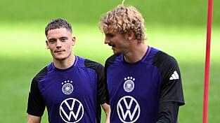 Florian Wirtz (l) und Nick Woltemade. (Archivbild)