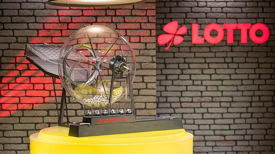 Ziehung für Ziehung gibt es seit Wochen keinen Hauptgewinner beim klassischen Lotto 6 aus 49. (Symbolbild) Ziehung für Ziehung gibt es seit Wochen keinen Hauptgewinner beim klassischen Lotto 6 aus 49. (Symbolbild)