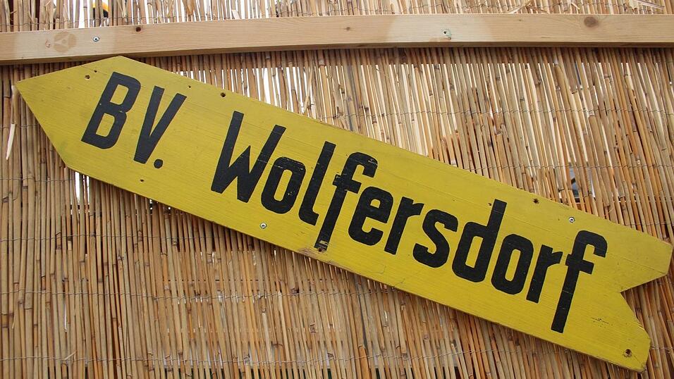 Viele Faschings-Fans haben sich am Samstag den Umzug in Langenbach angesehen. Viele Faschings-Fans haben sich am Samstag den Umzug in Langenbach angesehen.