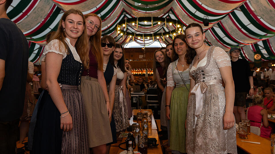 Die Partybilder vom Donnerstag, 17. August 2023, aus dem Festzelt Weckmann.