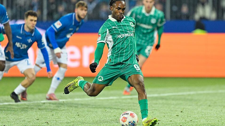 Noel Futkeu ist der Fürther Top-Torjäger. (Archivbild) Noel Futkeu ist der Fürther Top-Torjäger. (Archivbild)