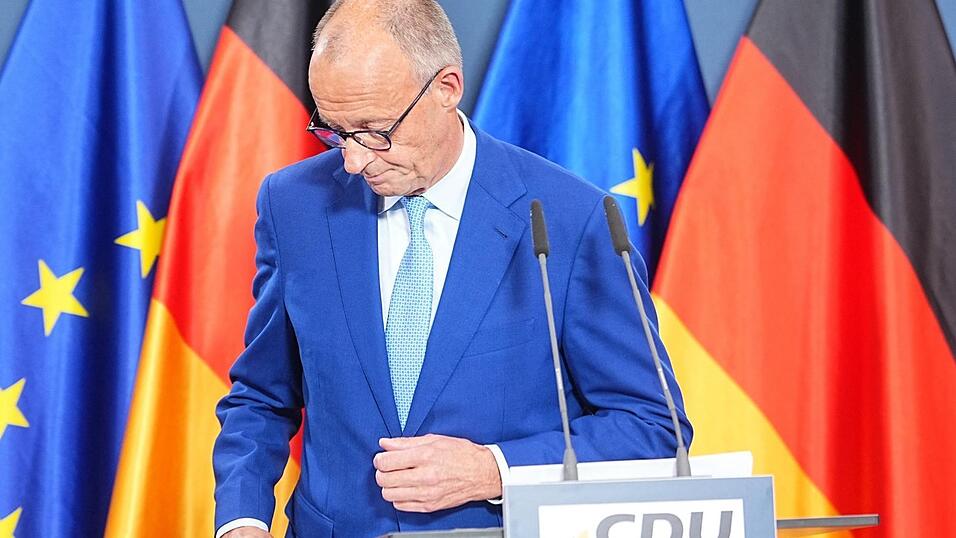 Kanzler Friedrich Merz will nach den Wahlniederlagen seiner CDU in Mecklenburg-Vorpommern und Berlin im Amt bleiben. Kanzler Friedrich Merz will nach den Wahlniederlagen seiner CDU in Mecklenburg-Vorpommern und Berlin im Amt bleiben.